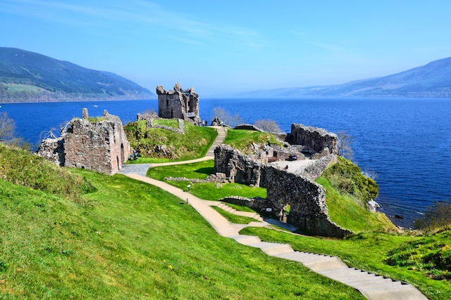 Kiertomatka Loch Ness